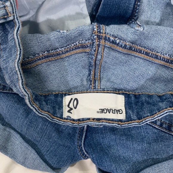 Garage Mom Short - Picture 3 of 3